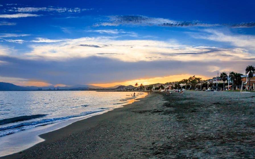 Apartamento En Malaga Este Εξωτερικό φωτογραφία